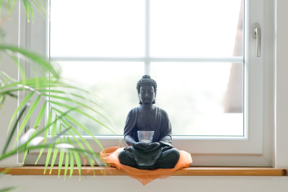 Budda im Fenster